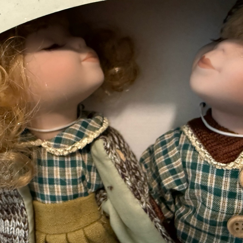 Charming Ceramic Doll Set with Green and Brown Outfits - Picture 5 of 6